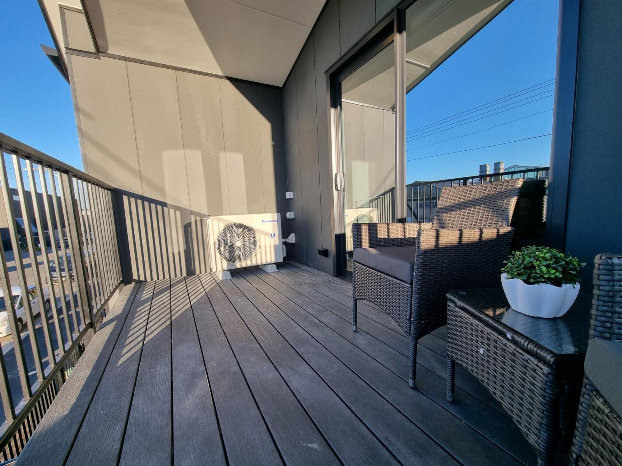 Brand New Central Studio On Wilmer Christchurch Exterior photo